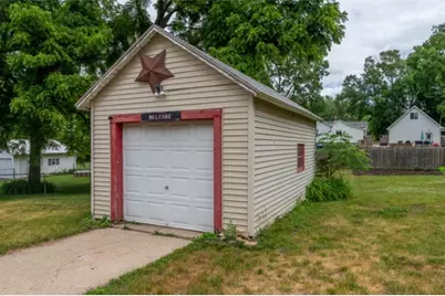 918 Jackson Avenue, Dixon, IL 61021 - Photo 5