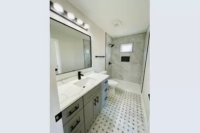 3335 Sunnyside Avenue, Brookfield, IL 60513 - Photo 19