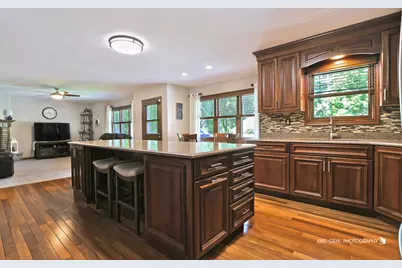 39522 N Harmony Court, Wadsworth, IL 60083 - Photo 7