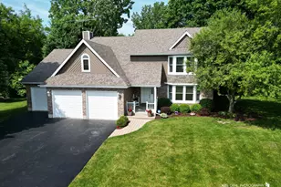 39522 N Harmony Ct, Wadsworth, IL 60083 - Photo 1