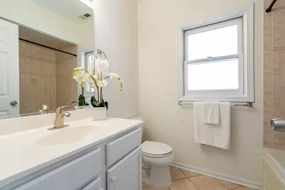 1447 W Walton Street #2, Chicago, IL 60622 - Photo 17