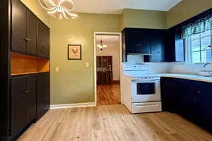 609 Dubois St, Lawrenceville, IL 62439 - Photo 11