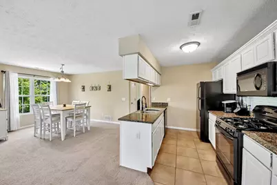 661 Stonegate Drive, Sycamore, IL 60178 - Photo 5
