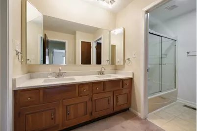 1525 Columbia Court, Elk Grove Village, IL 60007 - Photo 17
