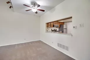 1525 Columbia Ct, Elk Grove Village, IL 60007 - Photo 5
