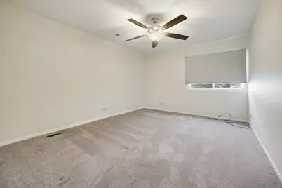 1525 Columbia Court, Elk Grove Village, IL 60007 - Photo 13