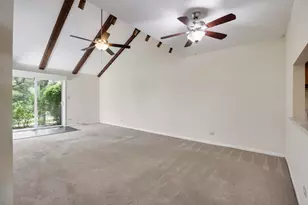 1525 Columbia Ct, Elk Grove Village, IL 60007 - Photo 3