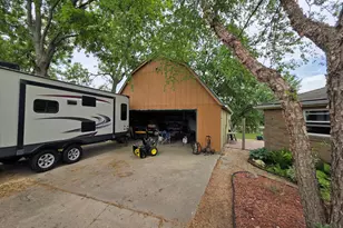 23041 Moline Rd, Sterling, IL 61081 - Photo 5
