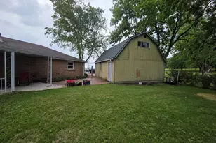 23041 Moline Rd, Sterling, IL 61081 - Photo 11