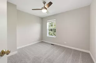 1103 Bartholdi Ct, Carol Stream, IL 60188 - Photo 29