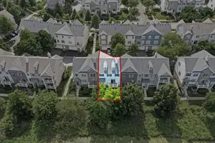 1103 Bartholdi Ct, Carol Stream, IL 60188 - Photo 3