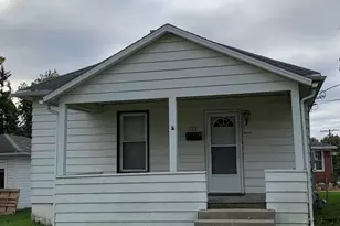 773 W Homer St, Freeport, IL 61032 - Photo 1