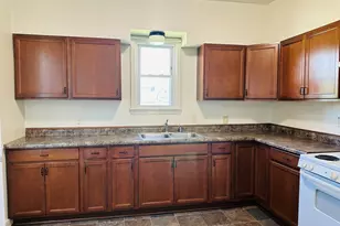 773 W Homer St, Freeport, IL 61032 - Photo 17