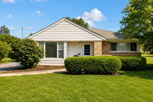 15 Oak Ln, Park Forest, IL 60466 - Photo 1