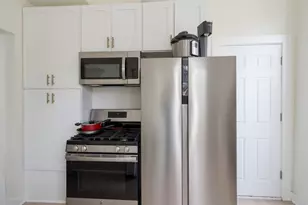 1322 W Ohio St, Chicago, IL 60642 - Photo 3