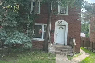 9137 S Essex Ave, Chicago, IL 60617 - Photo 1
