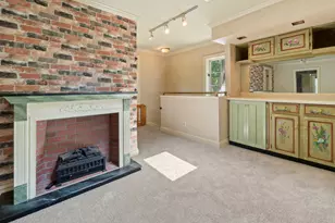 [Address not provided], Elgin, IL 60120 - Photo 21