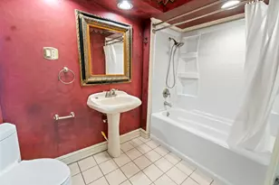 [Address not provided], Elgin, IL 60120 - Photo 23