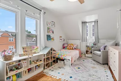 2241 W Foster Avenue, Chicago, IL 60625 - Photo 21