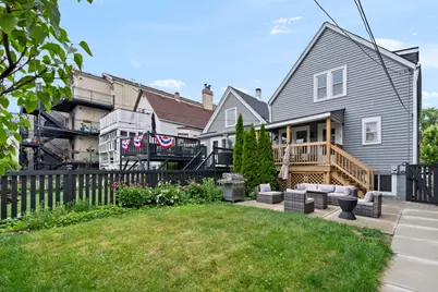 2241 W Foster Avenue, Chicago, IL 60625 - Photo 29