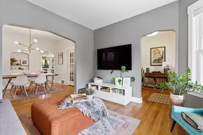 2241 W Foster Avenue, Chicago, IL 60625 - Photo 7