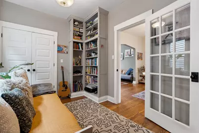 2241 W Foster Avenue, Chicago, IL 60625 - Photo 15