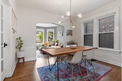 2241 W Foster Avenue, Chicago, IL 60625 - Photo 9
