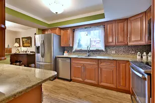 9176 S Rd, Palos Hills, IL 60465 - Photo 13