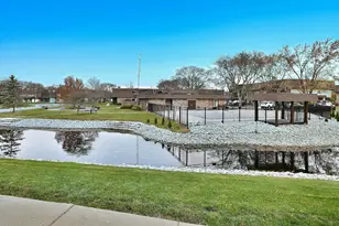 9176 S Rd, Palos Hills, IL 60465 - Photo 27
