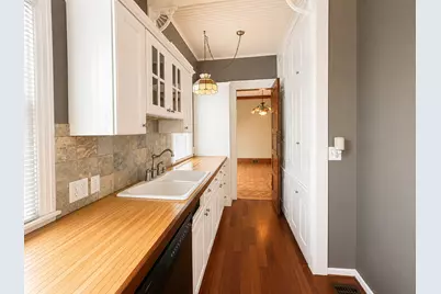 642 W Stephenson Street, Freeport, IL 61032 - Photo 11