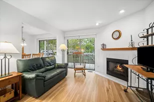 1568 N St Marks Pl, Palatine, IL 60067 - Photo 7