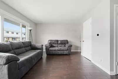 9835 Garden Court, Schiller Park, IL 60176 - Photo 5