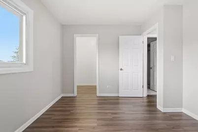 9835 Garden Court, Schiller Park, IL 60176 - Photo 17
