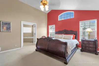 6096 Russell Drive, Hoffman Estates, IL 60192 - Photo 13