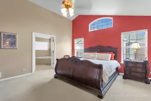 6096 Russell Dr, Hoffman Estates, IL 60192 - Photo 13