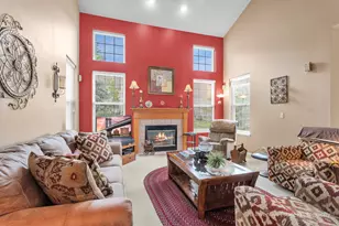6096 Russell Dr, Hoffman Estates, IL 60192 - Photo 11
