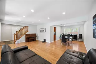 1660 Clavinia Ave, Deerfield, IL 60015 - Photo 11