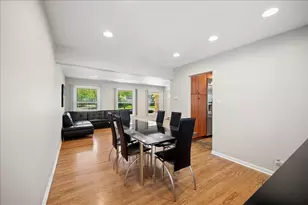 1660 Clavinia Ave, Deerfield, IL 60015 - Photo 13