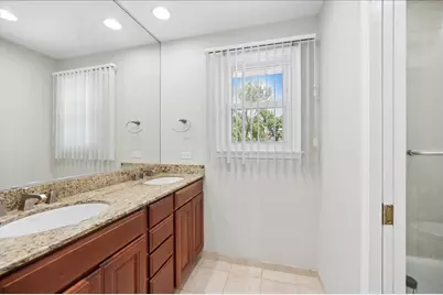 1660 Clavinia Avenue, Deerfield, IL 60015 - Photo 29