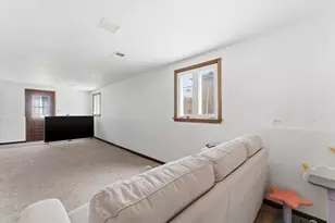 5253 S Moody Ave, Chicago, IL 60638 - Photo 35