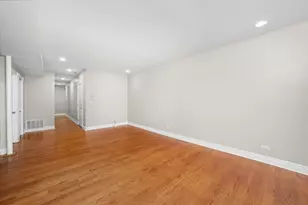 6300 N Rockwell St, Chicago, IL 60659 - Photo 5