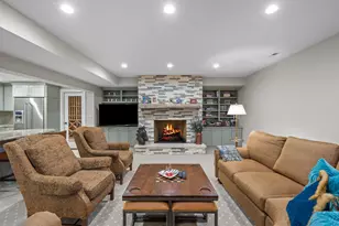 1150 W Keswick Ln W, Lake Forest, IL 60045 - Photo 57