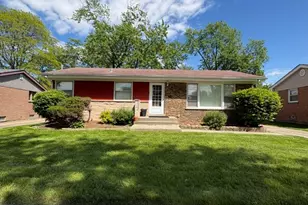 443 Grosvenor Pl, Chicago Heights, IL 60411 - Photo 3
