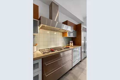 460 W Superior Street #4-5, Chicago, IL 60654 - Photo 15