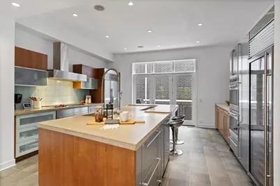 460 W Superior Street #4-5, Chicago, IL 60654 - Photo 13