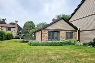 1932 Golf View Dr, Bartlett, IL 60103 - Photo 49