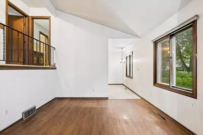 510 W Rockland Road, Libertyville, IL 60048 - Photo 3