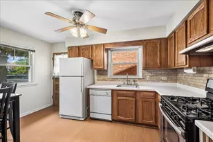 5832 Capulina Ave, Morton Grove, IL 60053 - Photo 7