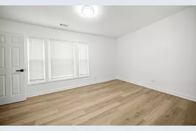 639 N Leamington Avenue, Chicago, IL 60644 - Photo 37
