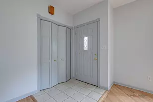 2508 Highland Dr, Lindenhurst, IL 60046 - Photo 3